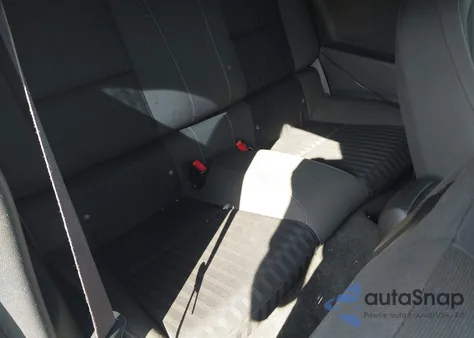 2015 Chevrolet Camaro 2Ls z USA, uszkodzony, nr VIN 2G1FB1E38F9156226